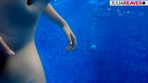 Hotties Lick Cum Off Dick After Sucking It Hard - WatchMeDeepthroat