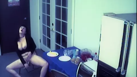 Brunette rubbing and Masturbate using Vegetable