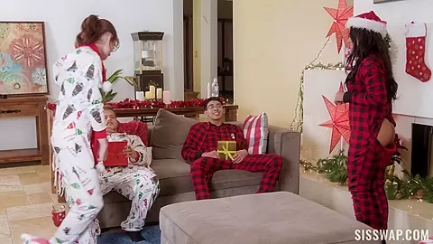 Deck the Balls - SisSwap