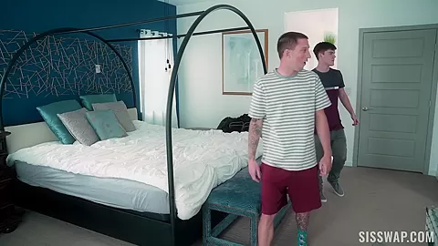 A Daring Sleepover Porn - SisSwap