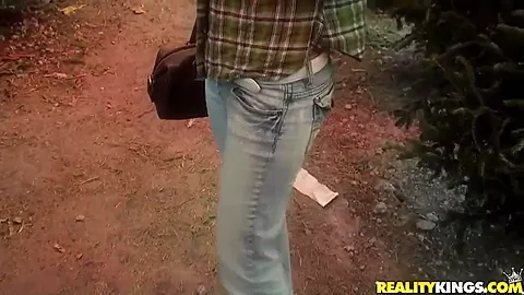 Man offers girls money for threesome sex
