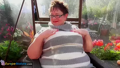 Big boobs Honey with big belly plays with big dildo