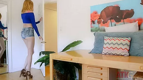 Lena gives a good view