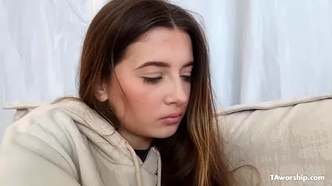 Submissive but hot - Taworship