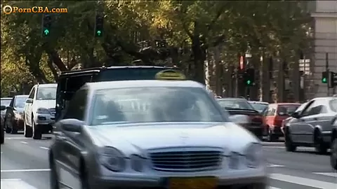 Duble Decker sex in a Limousine