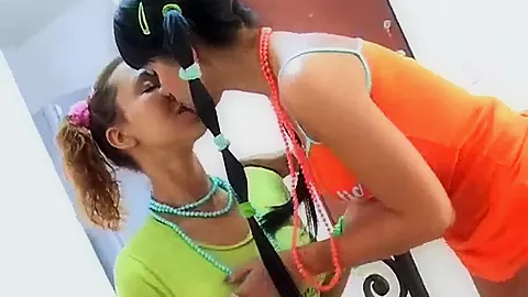 Sexy lesbian teens 18+ eating pussy