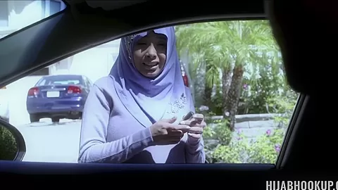 Undercover Mishap Porn - HijabHookup