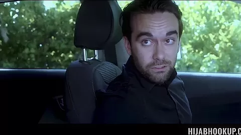 Undercover Mishap Porn - HijabHookup