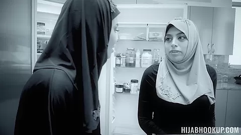 Our Little Hijab Secret Porn - HijabHookup