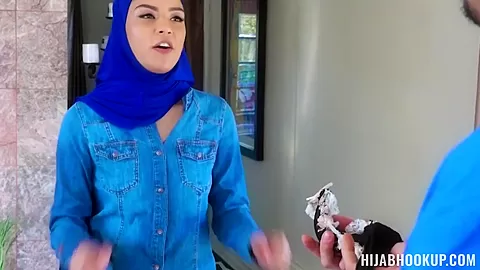 Moving Day Deal Porn - HijabHookup