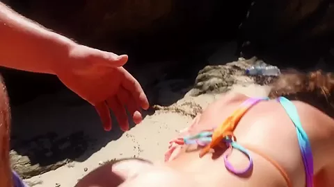 Nudist Woman Gives Me Her Pussy On A Public Beach! 7 Min