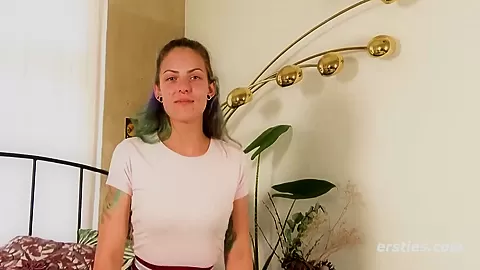 24 Year Old Josie Masturbates With Vibrator And Fingers