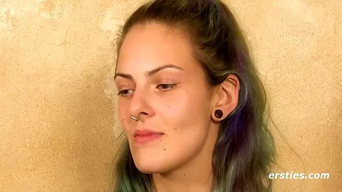 24 Year Old Josie Masturbates With Vibrator And Fingers