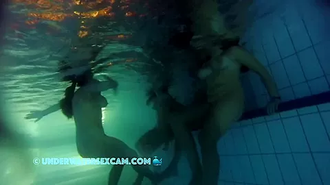 These Teen Girls Are Naked In The Sauna Pool For The First Time
