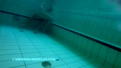 This Lady Is A Fan Of Underwater Jet Massage