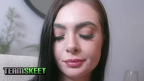 Beautiful Busty teen 18+ Lesbians Scissor Fuck And Eat Pussy