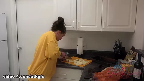 You Snorkel With Gia, And She Makes You Dinner - ATKGirlfriends