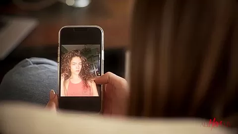 Swipe Right - Teaser