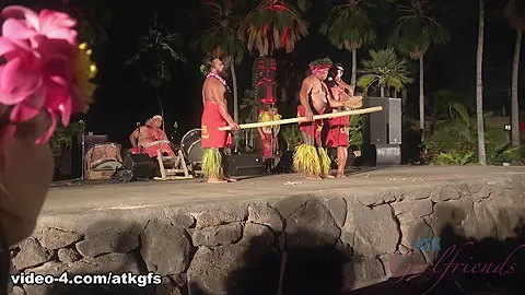 Niki Has The Best First Day In Hawaii - ATKGirlfriends