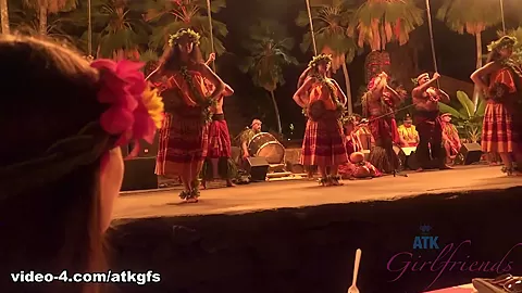 Niki Has The Best First Day In Hawaii - ATKGirlfriends