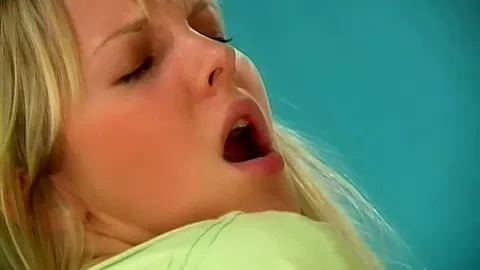 teen 18+ lesbians toy cunts