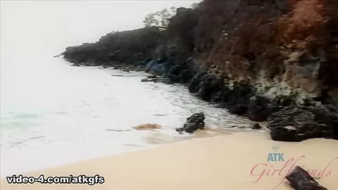 Violet Makes It To Hawaii And Loves The Sunshine - ATKGirlfriends