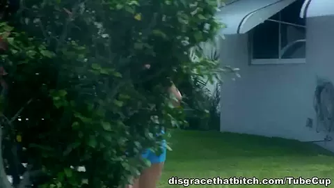 Fucking in a slutty neighborhood
