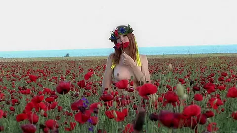 Video from Meta-Art: Lidiya A - Papaveri - by Goncharov