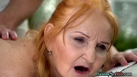Ginger gilf drilled during massage before facial cumshot