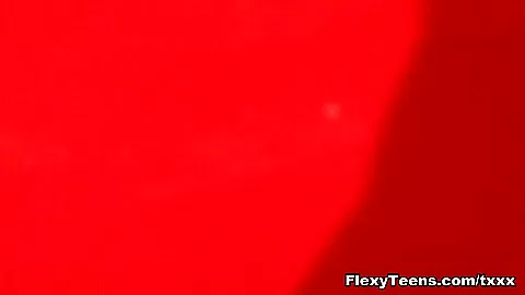 Sofia Gnutova - Video - FlexyTeens