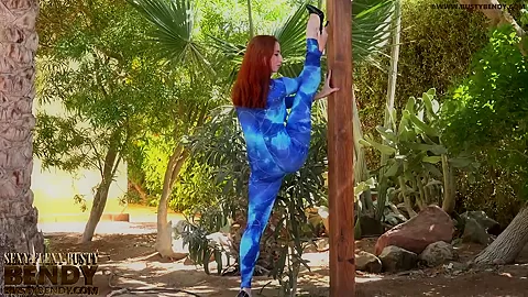 Outdoor Sexy Contortion - Watch4Fetish