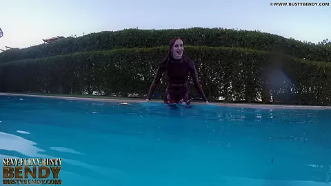 Erotic Contortion Bending Outdoor - Watch4Fetish