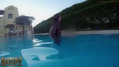 Erotic Contortion Bending Outdoor - Watch4Fetish