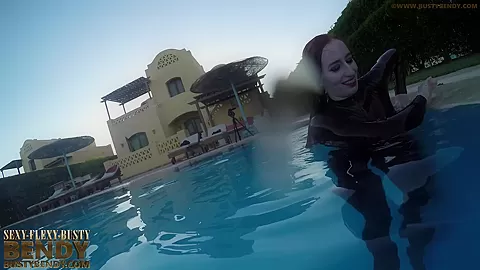 Erotic Contortion Bending Outdoor - Watch4Fetish