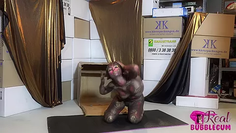 Body Painted Statue Contortion From A Box - Watch4Fetish