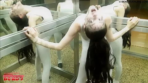 Bendy Flexible Girl With Long Legs - Watch4Fetish