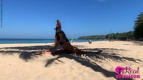 Beautiful Girl With Nice Ass Stretching - Watch4Fetish
