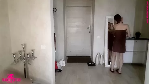 Naked Acrobatics - Watch4Fetish