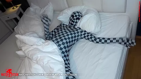 Zentaigirl Pissing - Watch4Fetish