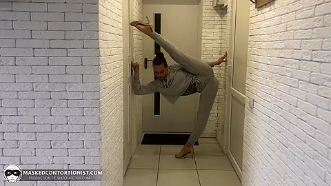 Welcome Nicoletta - Watch4Fetish