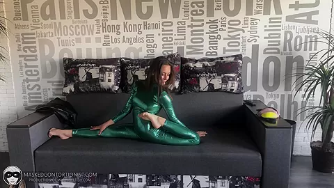My New Shiny Catsuit - Watch4Fetish