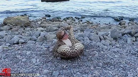 Beach Feeling In Zentai - Watch4Fetish