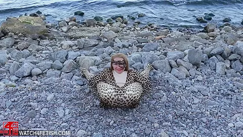 Beach Feeling In Zentai - Watch4Fetish