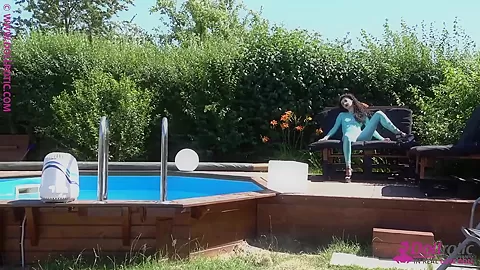 Spandex Poolparty With Sexdoll - Watch4Fetish