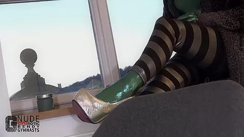 Flexible In Shiny Catsuit - Watch4Fetish
