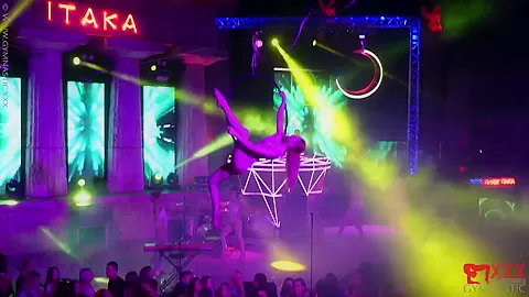 Enjoy My Flexi Show - Watch4Fetish