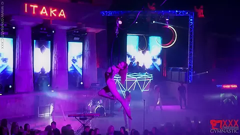 Enjoy My Flexi Show - Watch4Fetish