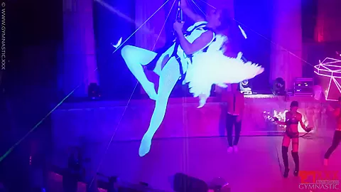 Flexi Show - Watch4Fetish