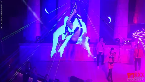 Flexi Show - Watch4Fetish