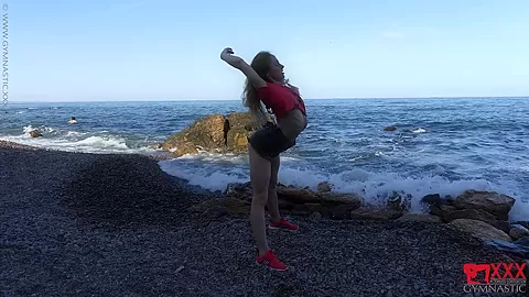 Sporty On The Beach In The Sunset - Watch4Fetish